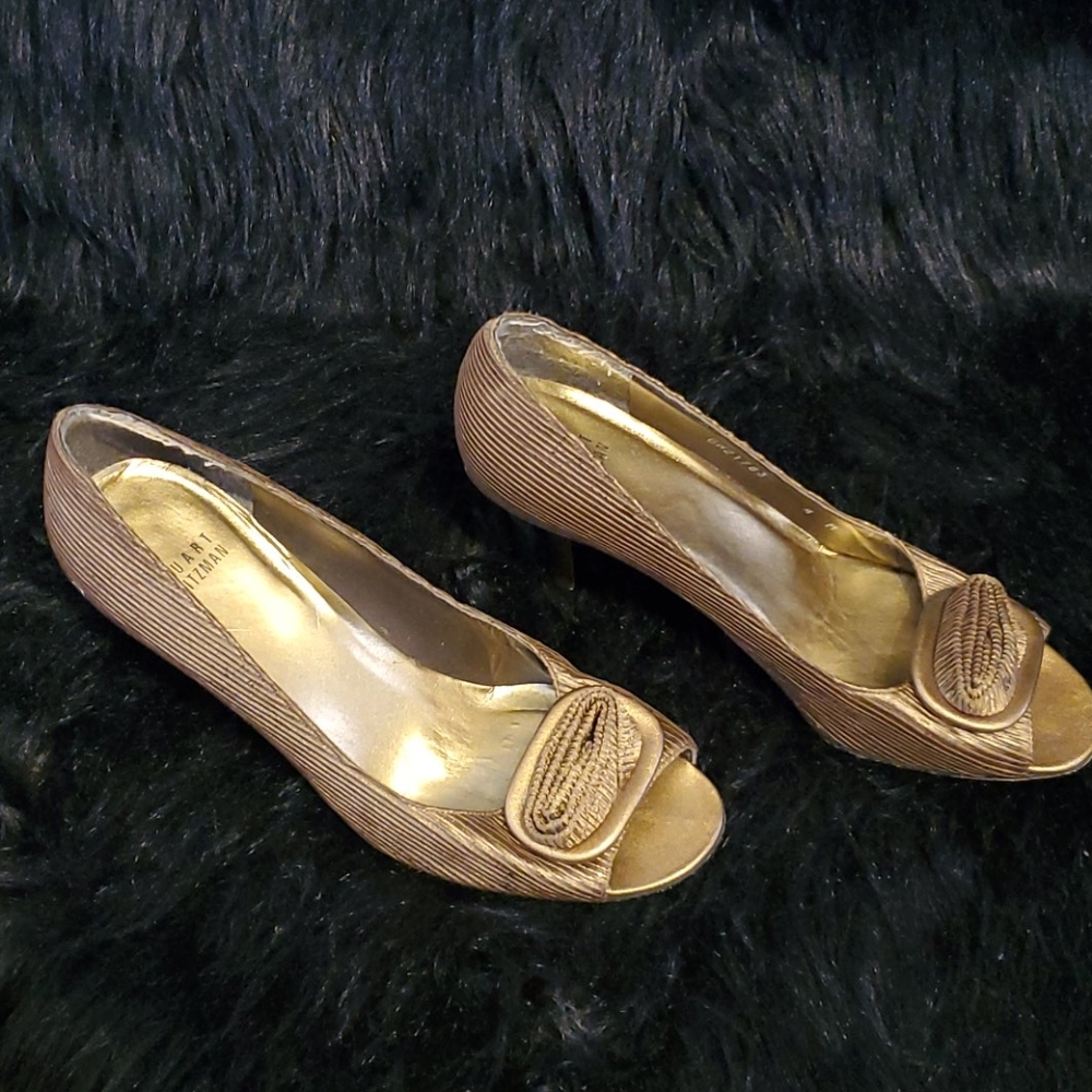 2/$15🦋 👠Stuart Weitzman 👠 - Picture 3 of 4